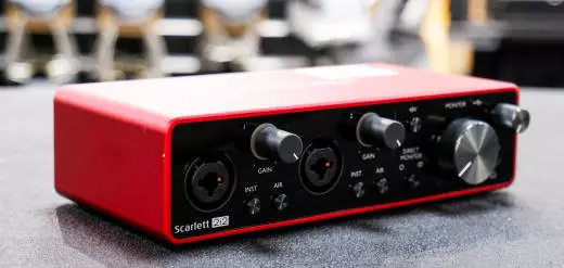 Focusrite - Scarlett 2i2 3rd Generation USB 2.0 Audio Interface 2